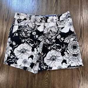 Talbots Women's Black White Floral Shorts Size 2 | Cotton Spandex |